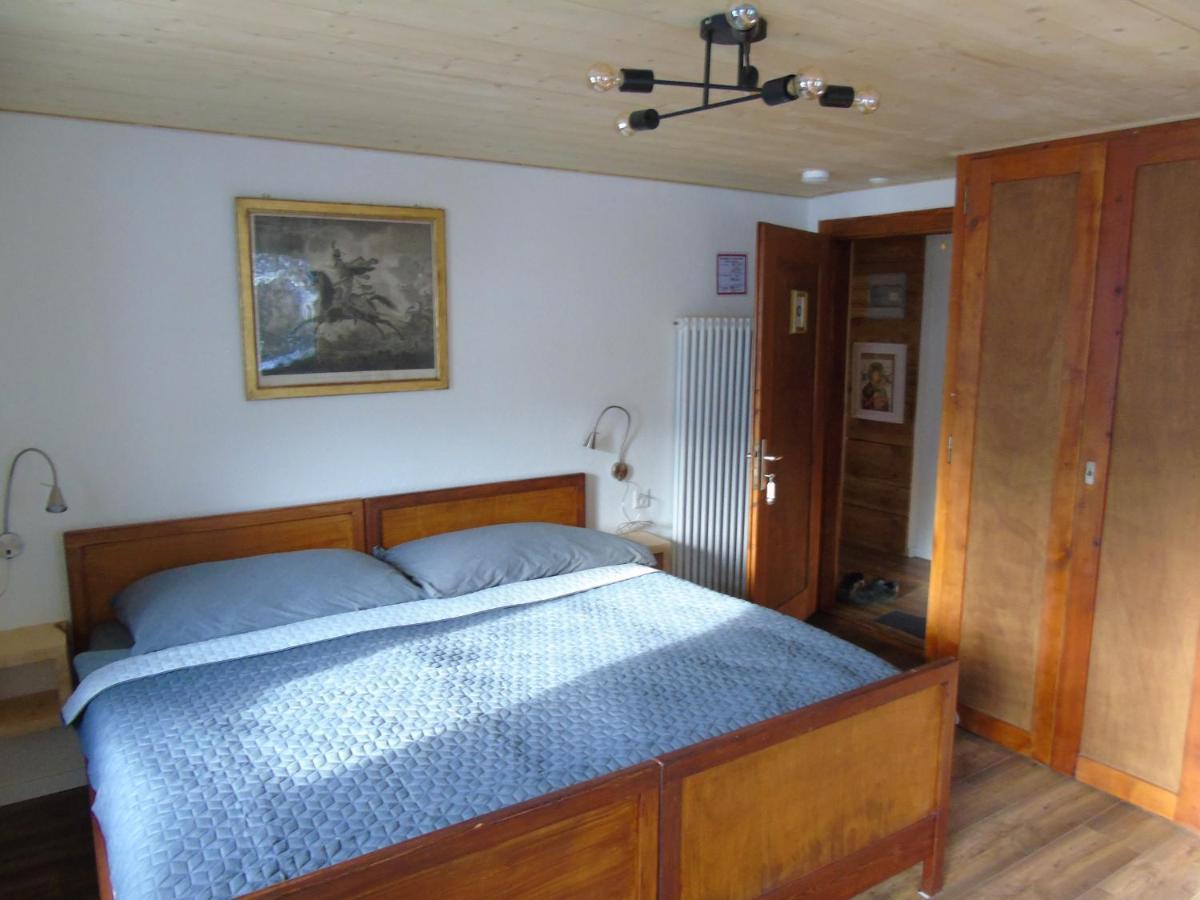 Room'S Chez Beni Grächen Eksteriør billede