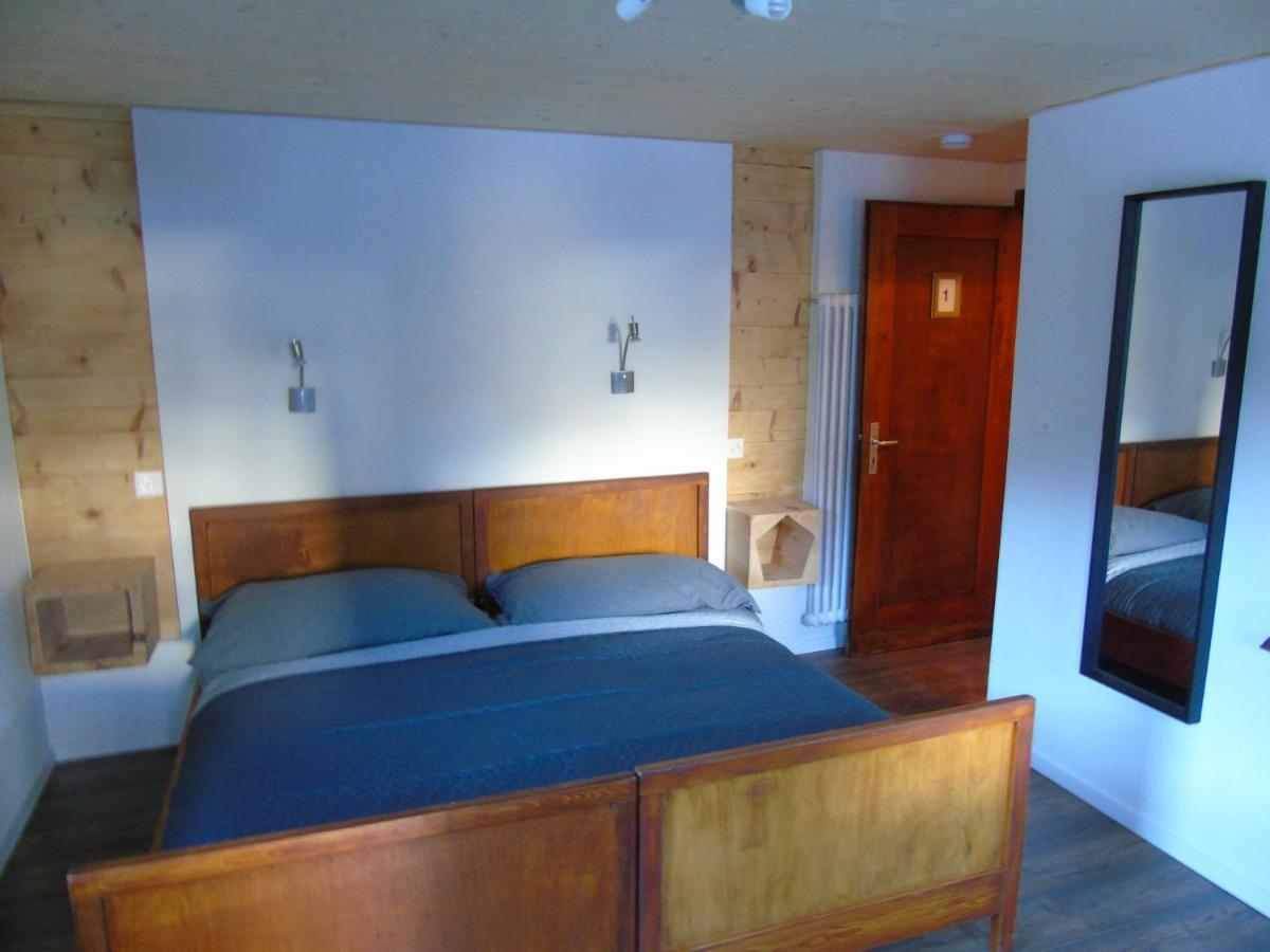 Room'S Chez Beni Grächen Eksteriør billede